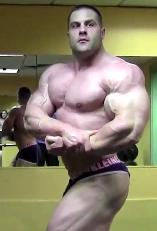 Evan Centopani Bodybuilder 
