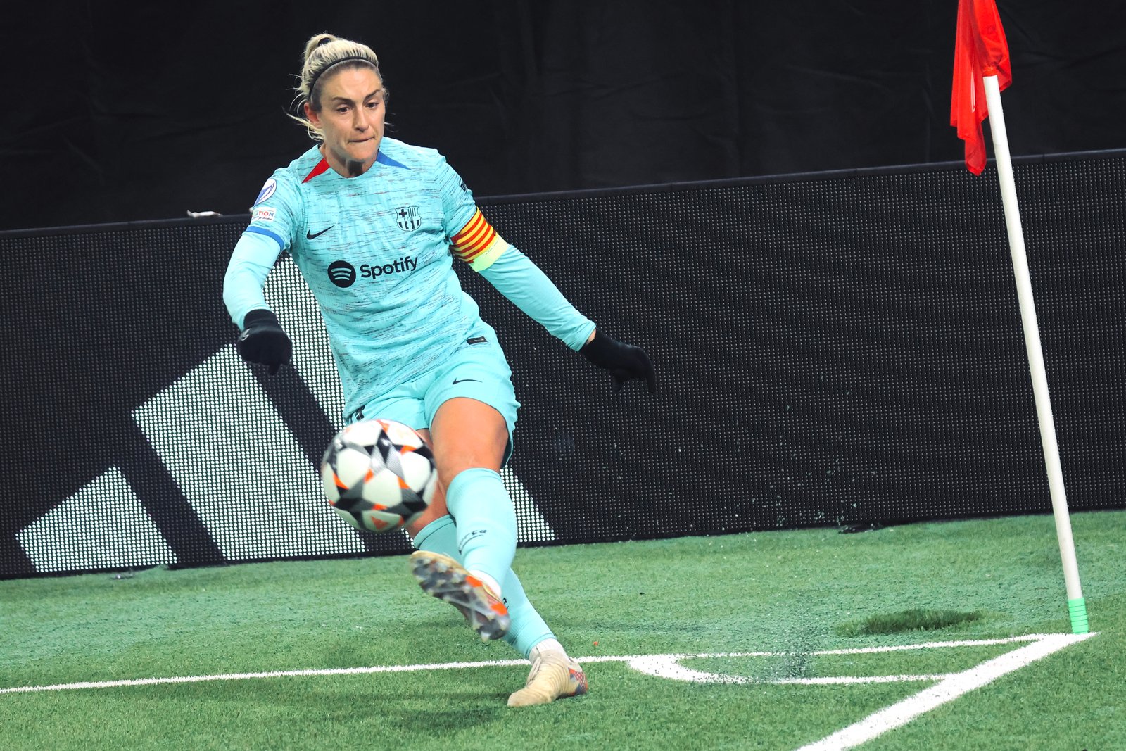 Alexia Putellas taking a corner for Barcelona against Brann in 2024